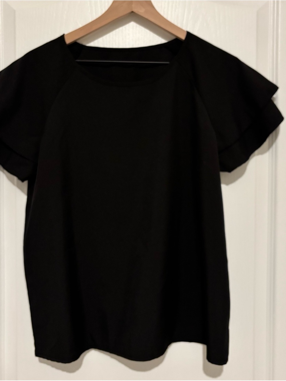 SHEIN Black Flutter Sleeve Blouse